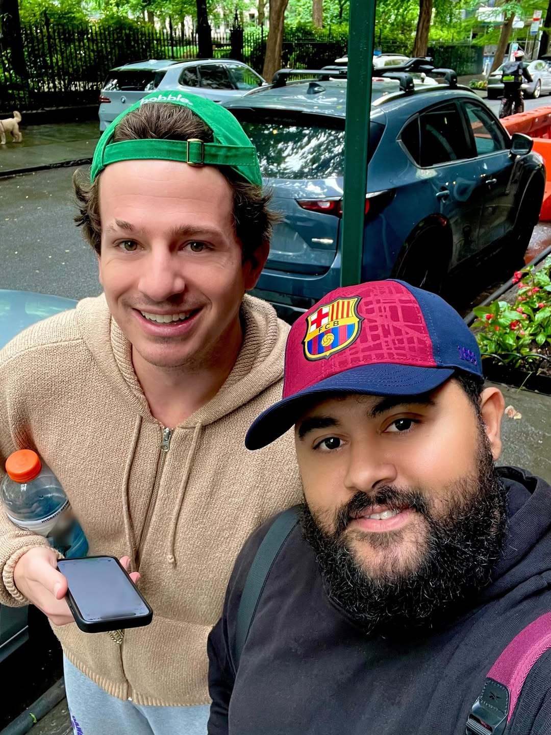 CharliePuth 260526与路人合影🥰 
