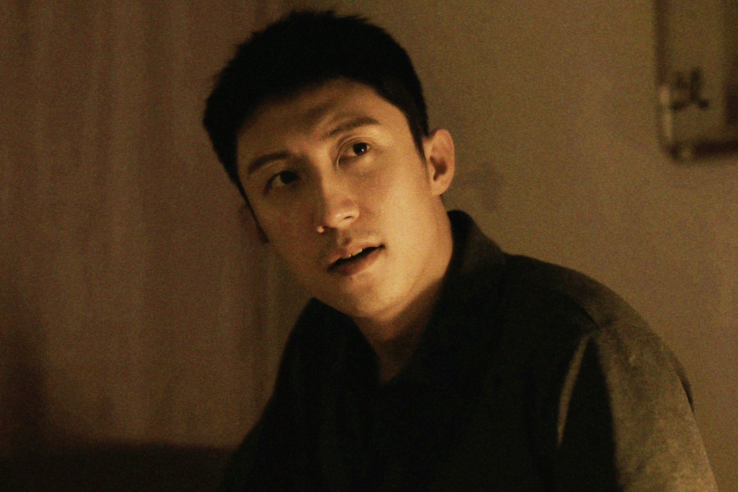 黄景瑜︱《雪迷宫》︱EP23截修这一集的郑北每一帧都很帅，但光线昏暗，好难调色，