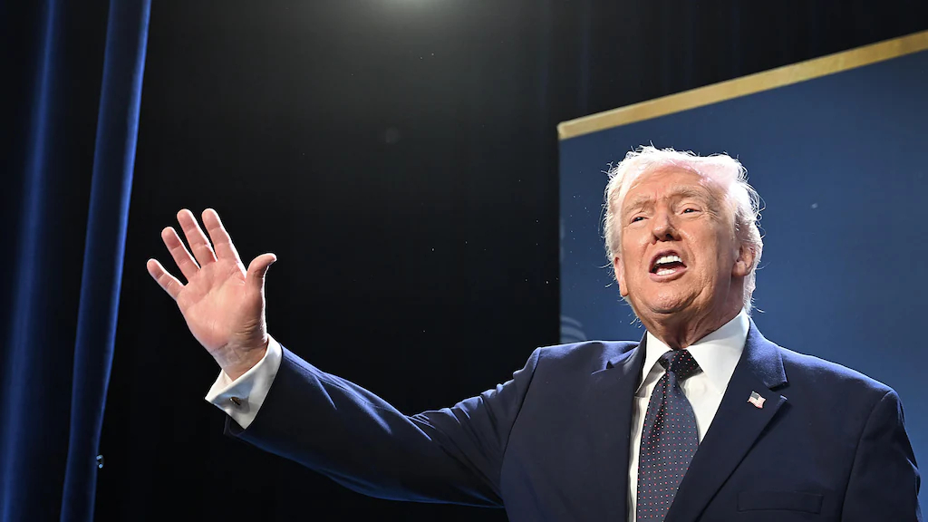 《纽约时报》刊发长篇社论，痛批特朗普对伊战争是场彻头彻尾的战略溃败。霍尔木兹海峡