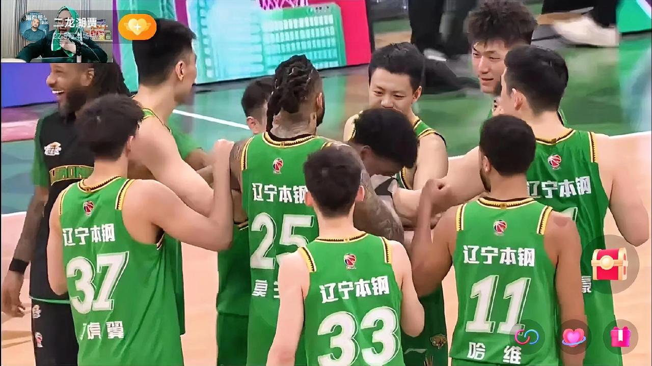 说实话，辽宁队昨晚能逆转对手反败为胜！我认为有4个人起到了至关重要作用！
首先第
