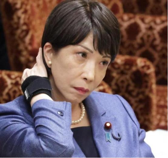 中国对高市早苗的称呼从此改变，日本外务省急得跳脚跑来交涉！毛宁就回了一句话：已多