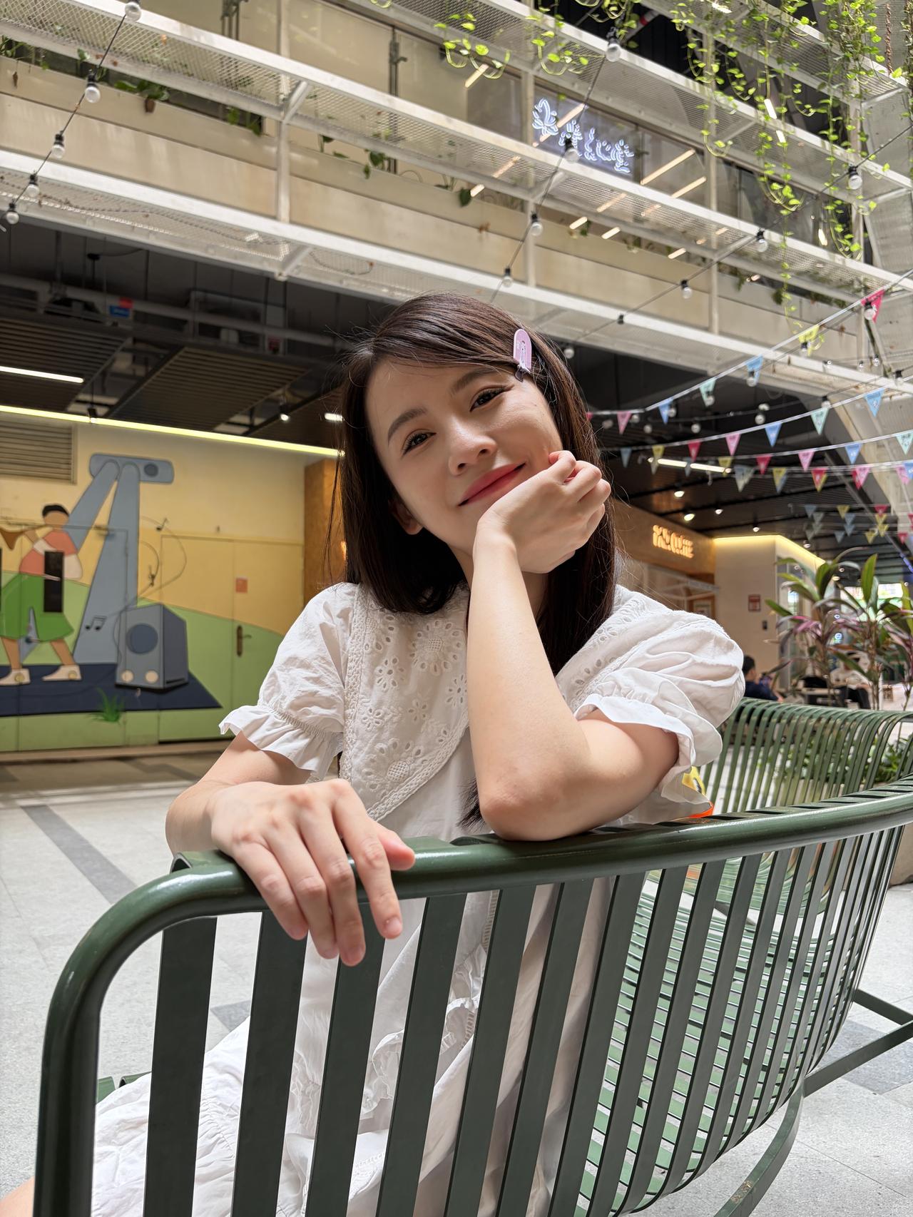 苹果vs国产实况：拍女生到底谁更好看？

现在大家发动态，没个实况照片都不好意思