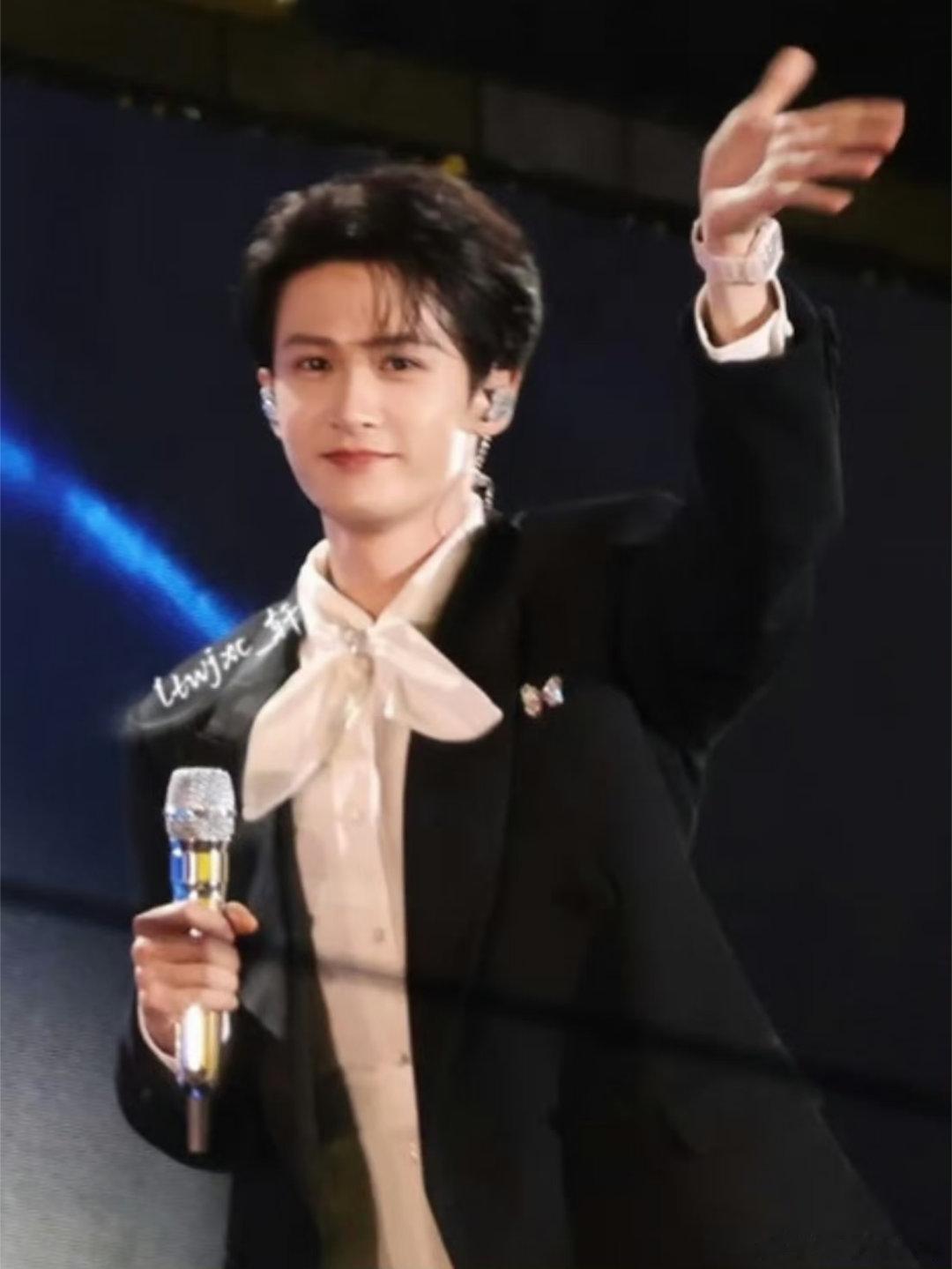 哈喽👋🏻哈喽👋🏻 