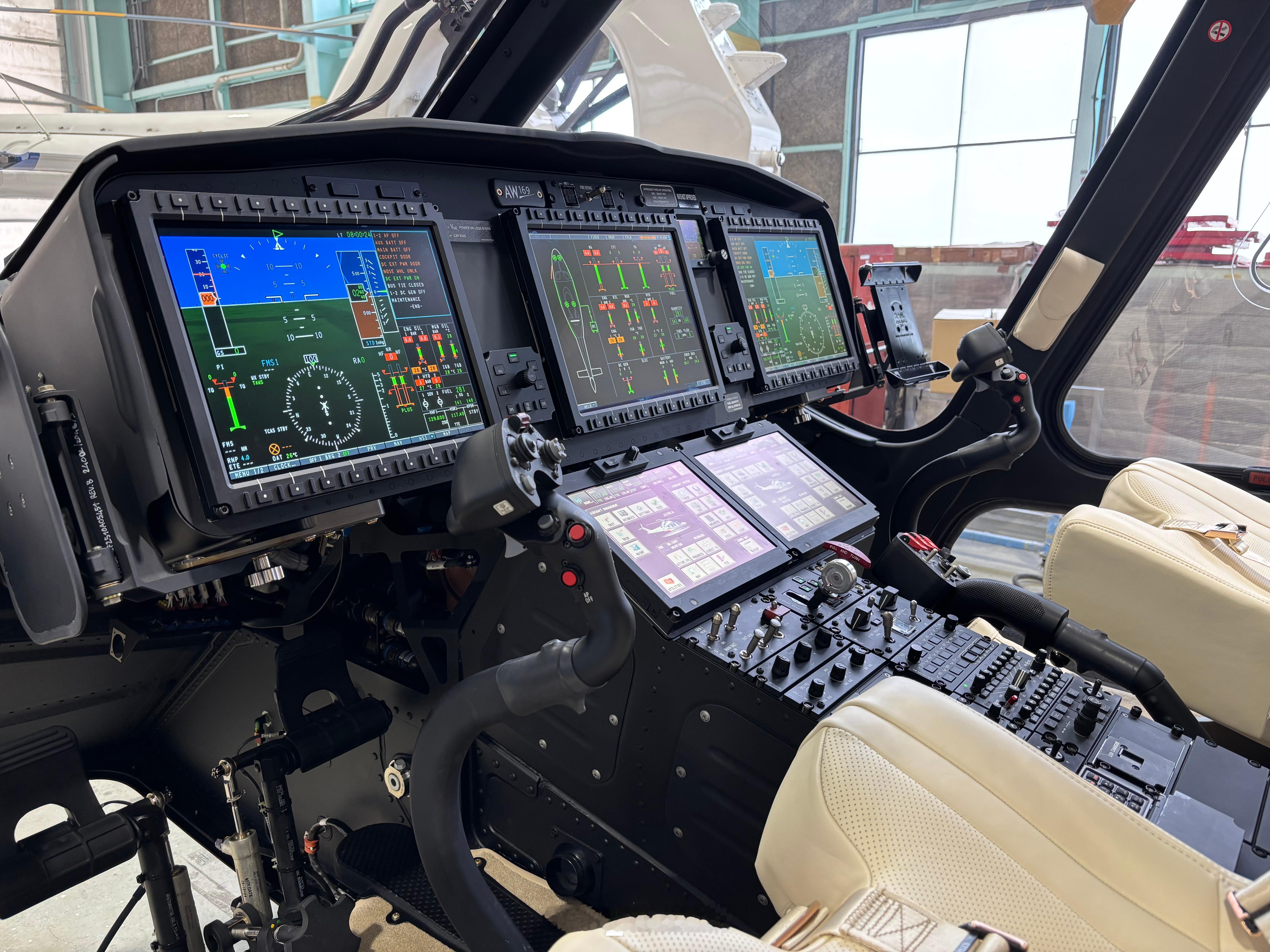 雷克萨斯直升机 雷克萨斯LEXUS Flight直升机出行服务来了！最大载客：7