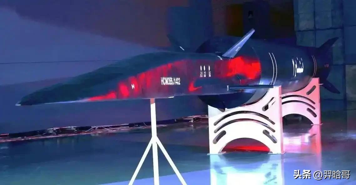 伊朗“法塔赫-2”高超音速导弹
 射程：1400–1500公里
最大速度：15马