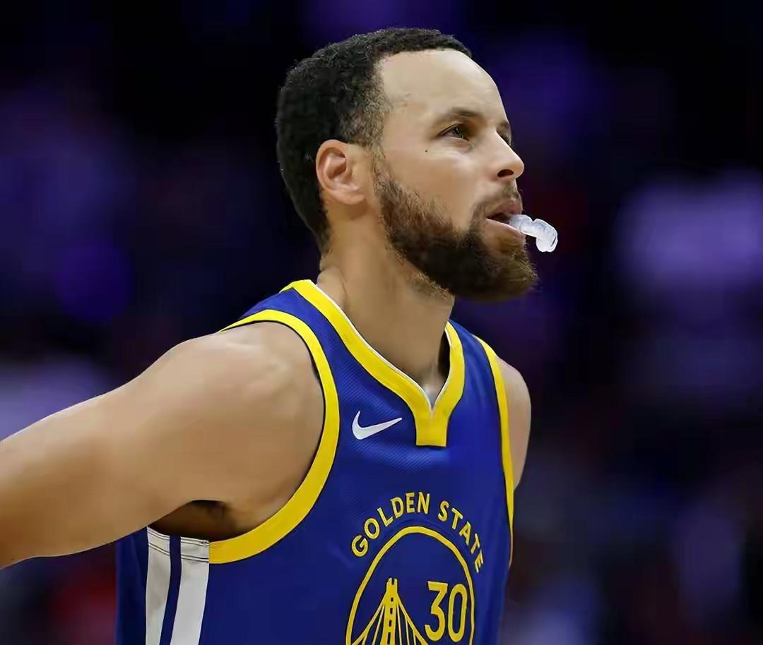 库里发怒，勇士擒马刺，给力!
库里，勇士之魄，一怒振奋，力擒马刺，老巴给力，三分