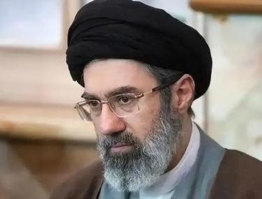 伊朗最高领袖病重昏迷，已无法参与国家决策，这是英国《泰晤士报》网站最近爆料的一个