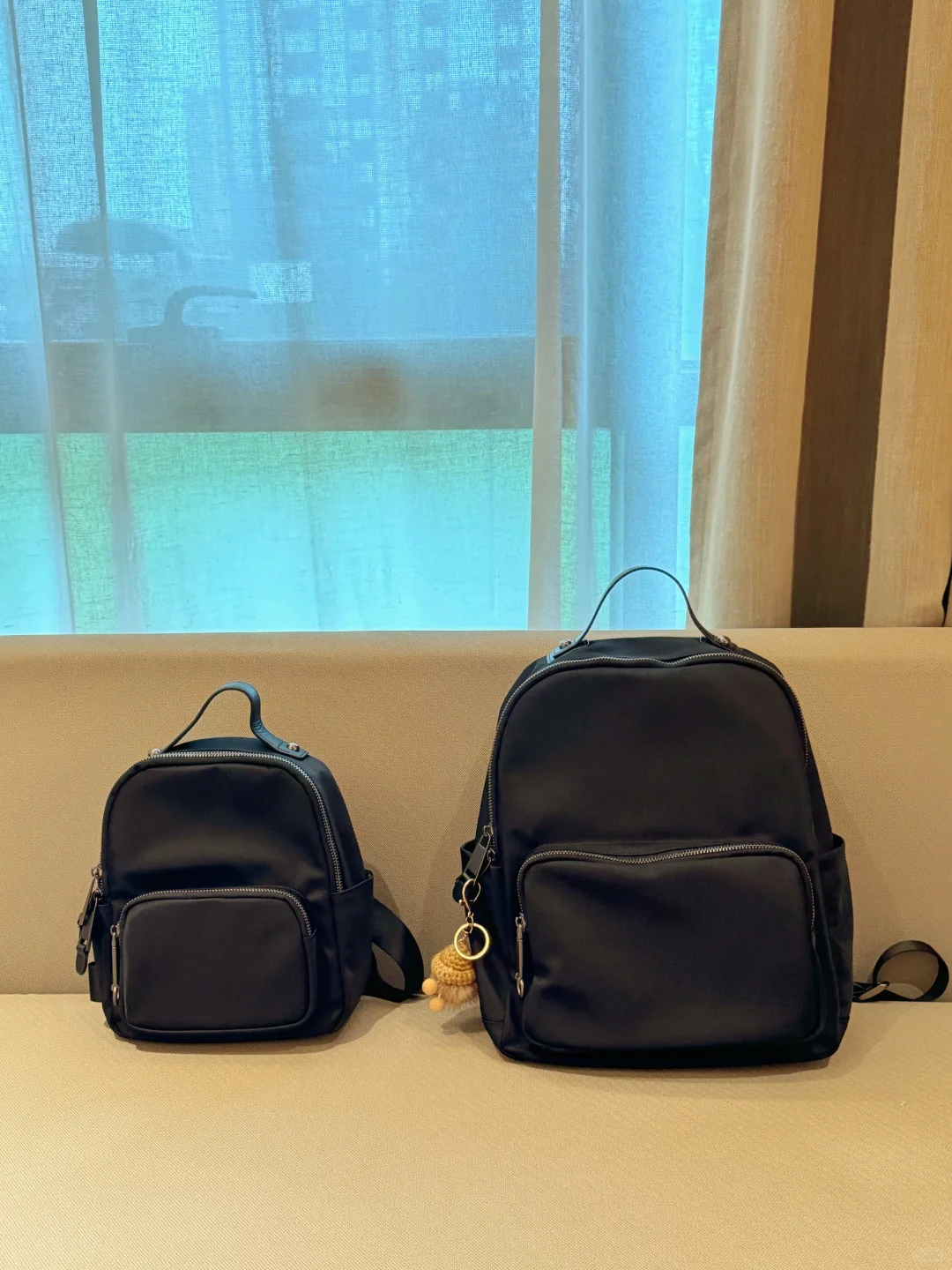 听劝！黑色大小号对比来咯～