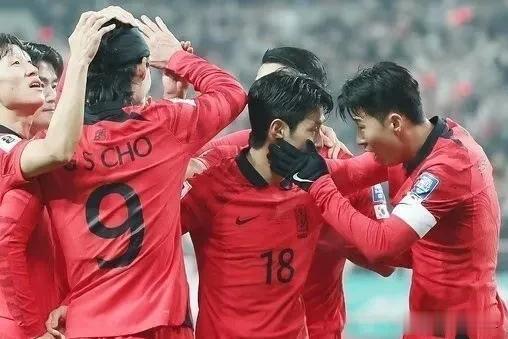 韩媒列出了中国男足国家队对韩国最具威胁的三大攻击手。
  1、韦世豪，韩媒认为韦