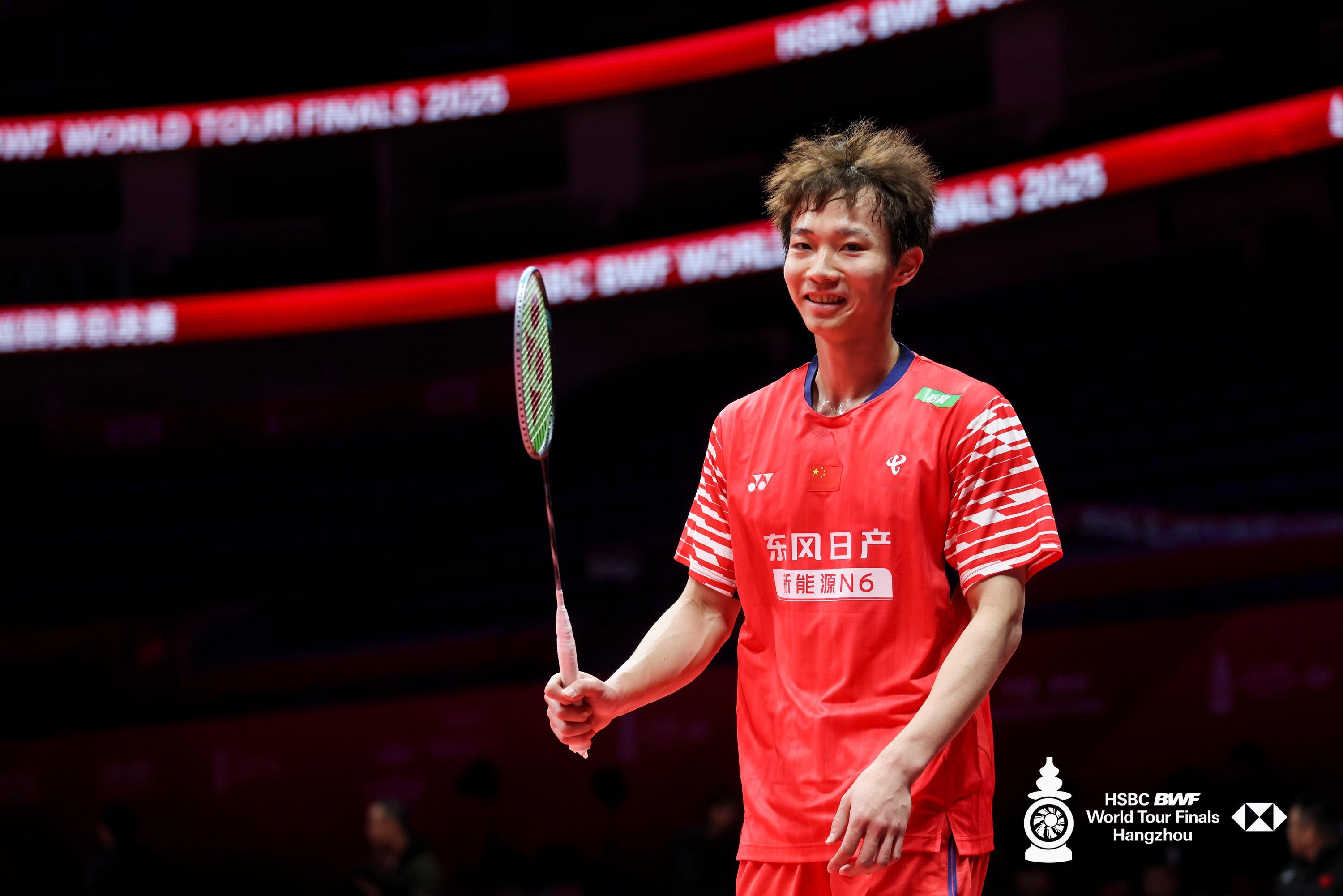 振欣组合适应场地📷cr：赛事组委会2025年世界羽联年终总决赛