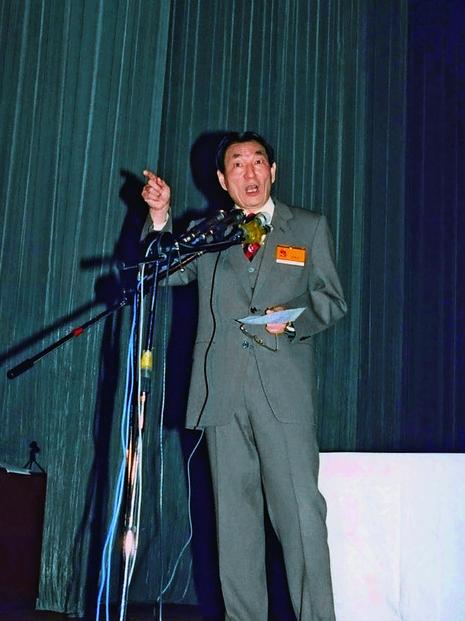 西方拿人权说事，朱镕基一番话令对手无言以对
    当年，美国人总喜欢拿 “人权