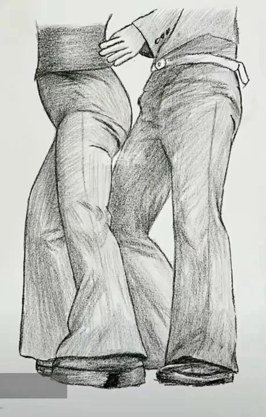 哪个是男哪个是女，能分清吗？
这幅铅笔素描只绘制了两人下半身、手部，利用人体轮廓