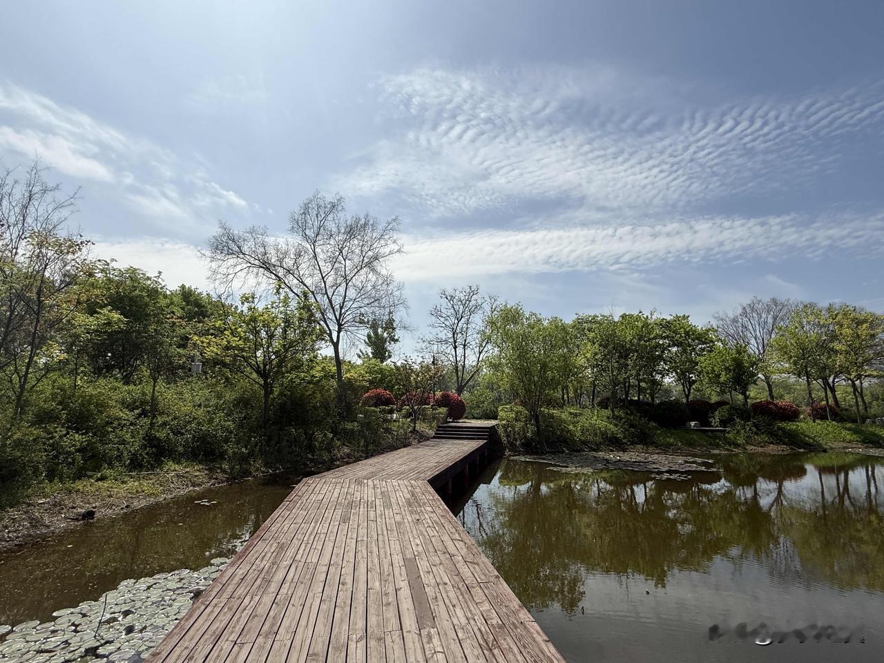 【小对联】
上：污点；
下：……？