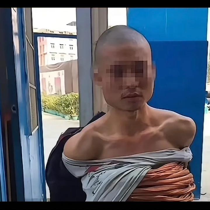 徒弟上班偷电缆被抓，竟甩锅师傅，师傅的回答笑喷了！
 
真是离了大谱，头一回见这