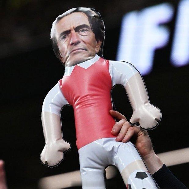 托马斯·弗兰克身穿红色球衣参加今天的北伦敦德比！ 热刺1比4阿森纳 阿森纳著名教