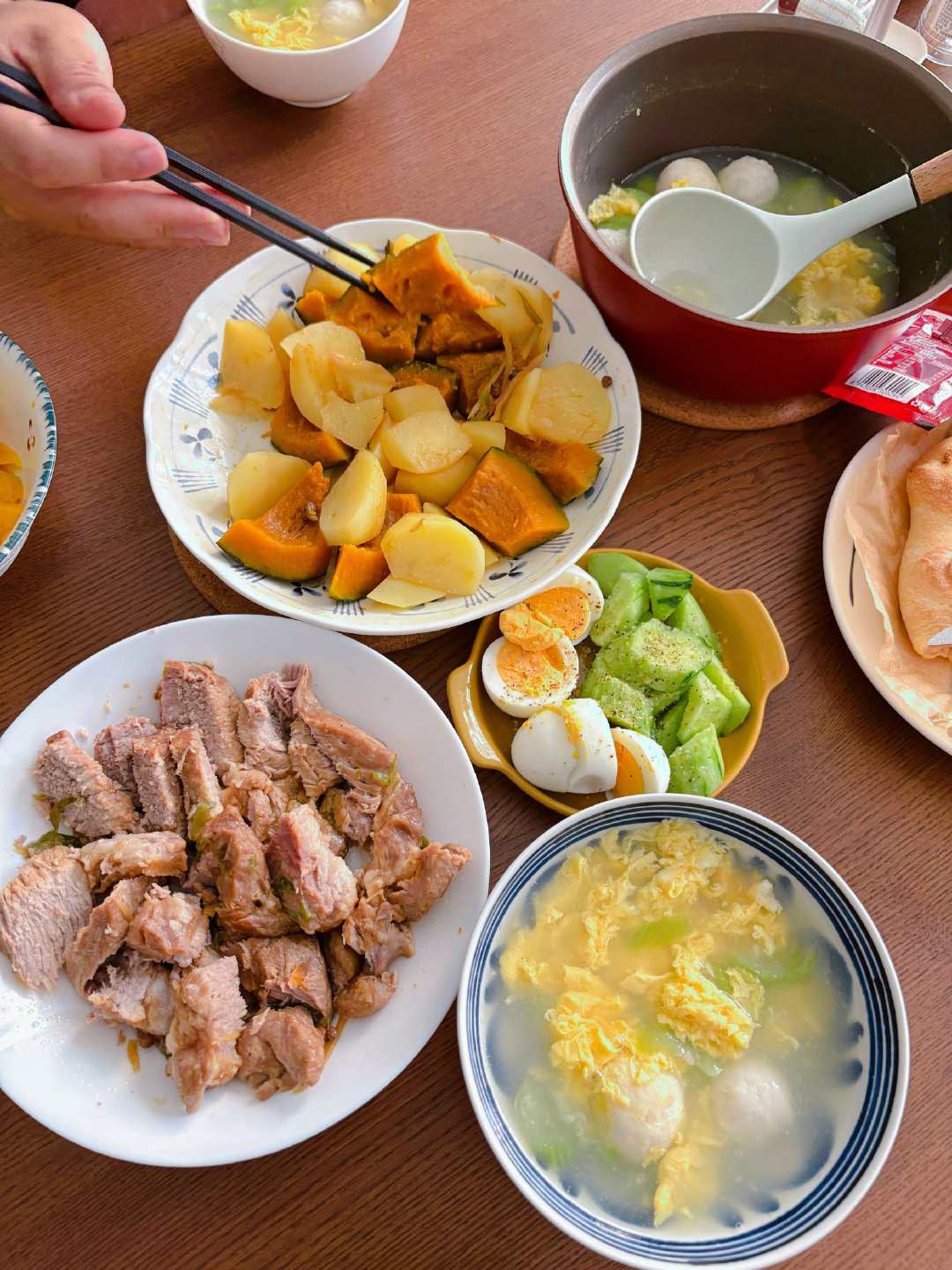 蒸梅花肉这一块500克才10块多钱 