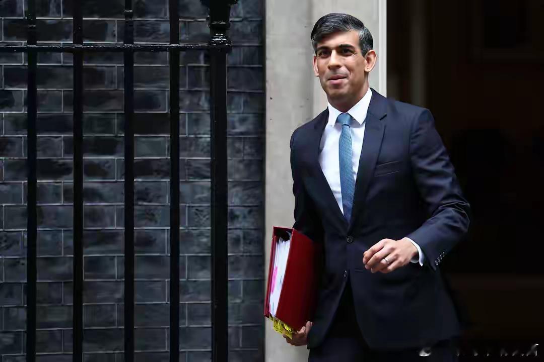 硅谷果然是印度裔的。硅谷 英国前首相苏纳克已加入美国微软公司和美国人工智能（AI