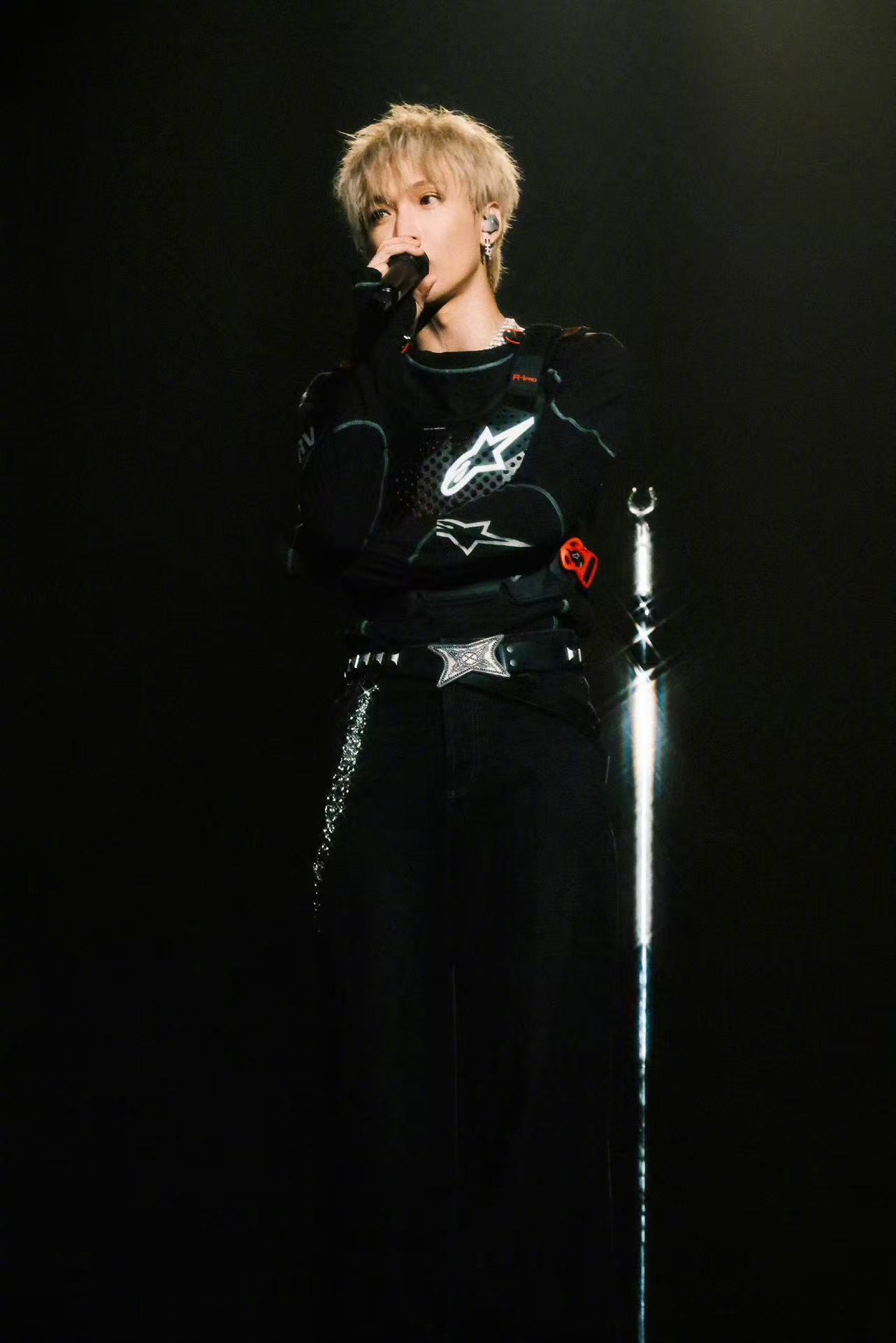 TizzyT流行西安演唱会TizzyT流行巡回演唱会  从录音棚到体育馆，从耳机