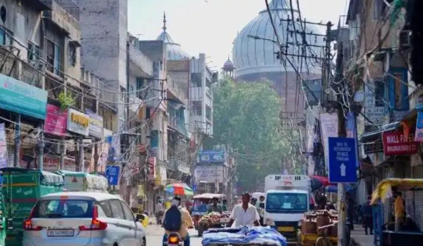 印度最近居然陷入了电磁炉抢购狂潮，各大平台货架被一扫而空，线下门店更是一货难求，