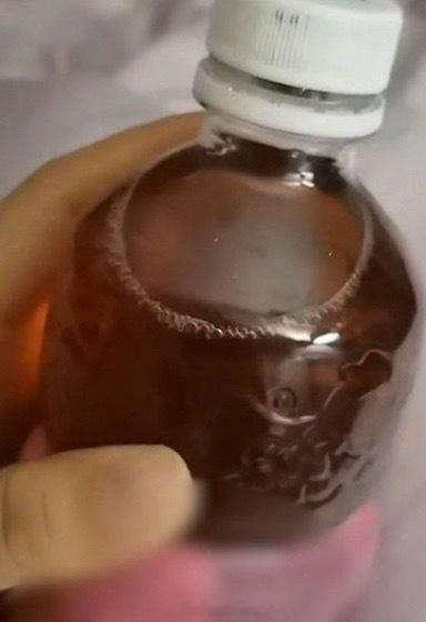 洪水泡过的瓶装水没开封也不能喝不管是大头瓶还是大口瓶装饮料，被洪水浸泡后没开封也