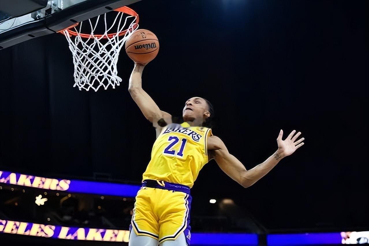 根据欧洲篮球媒体BasketNews报道，立陶宛联赛豪门球队萨尔基利斯考纳斯（Z