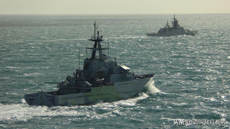 海军监视英吉利海峡的俄罗斯军舰和制裁油轮
此举发生在英国皇家海军跟踪两艘受制裁的