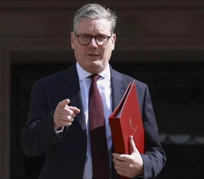 俄罗斯一位总裁向中方发出提醒！英国首相访华预计会引发灾难性后果！近日，俄罗斯直投