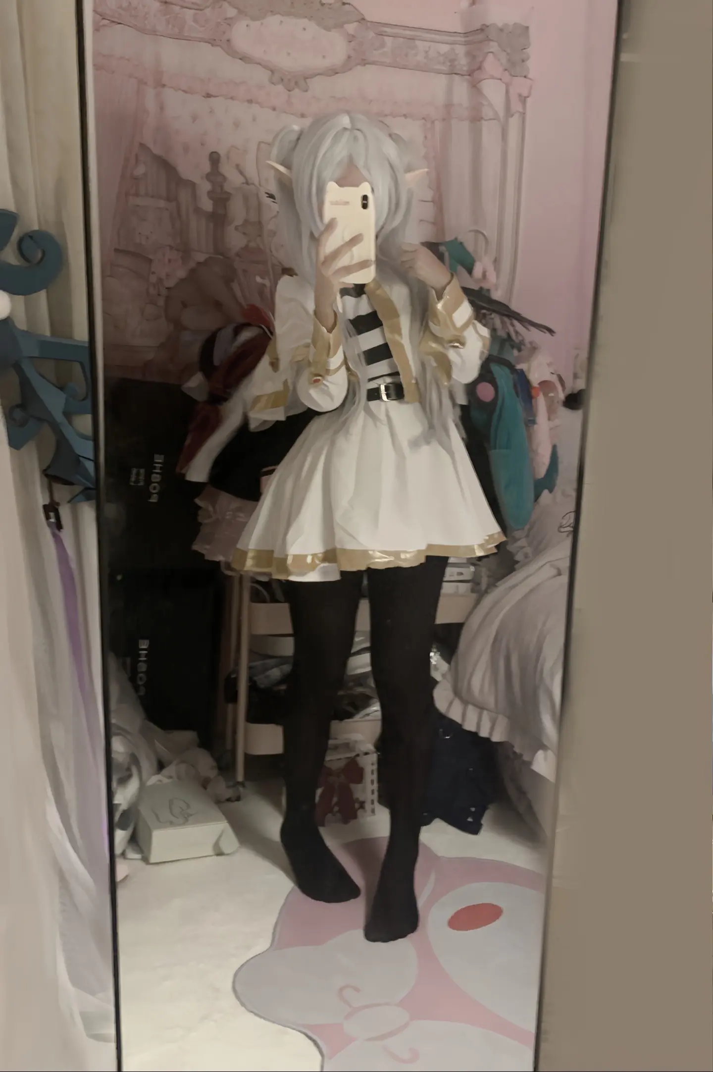 芙蓉王(｡ì _ í｡)cos