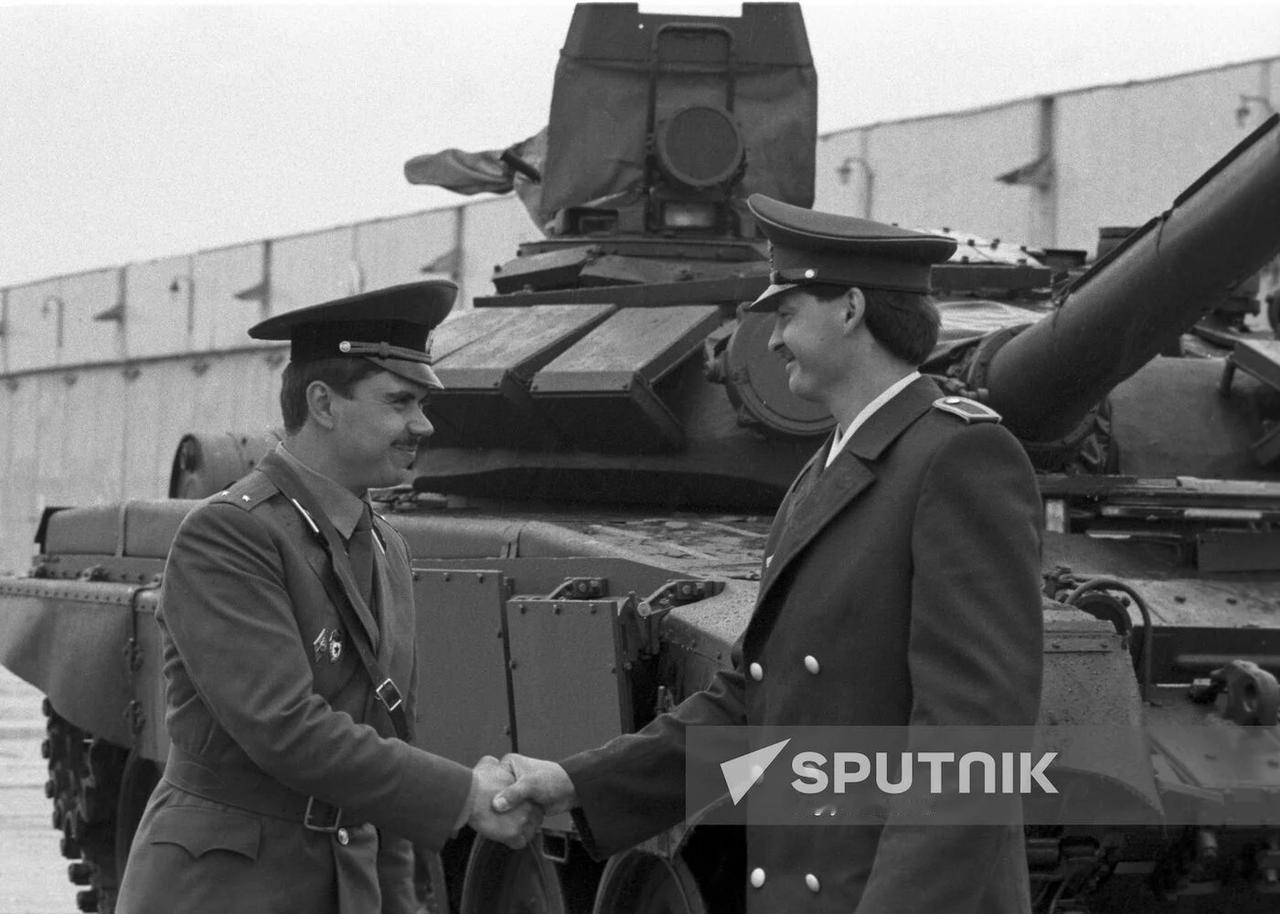 T-72B 1989年，第4近卫坦克坎捷米洛夫师，莫斯科地区纳罗福明斯克，199