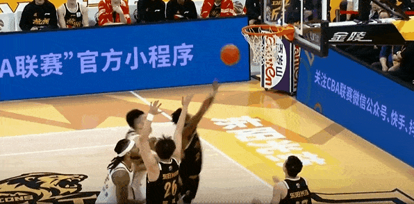 浙江广厦三杀辽宁，双方爆发激烈冲突！


浙江东阳光药主场再次以105：99战胜