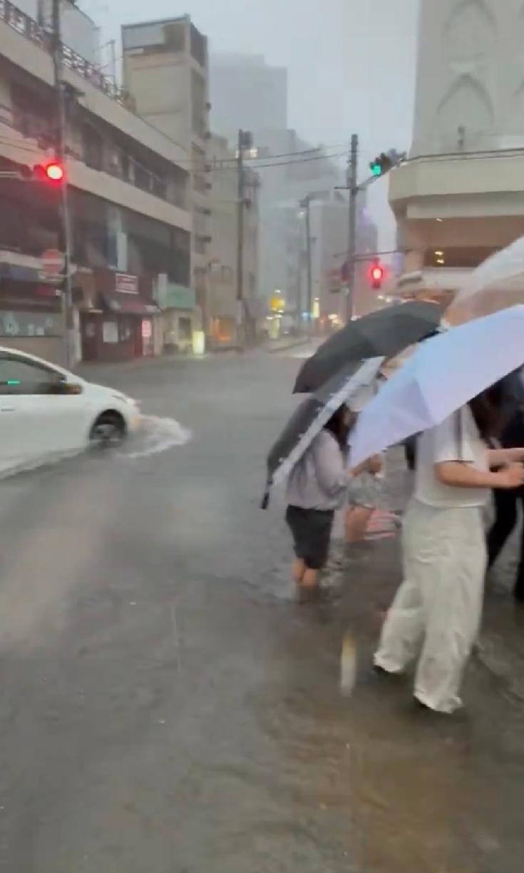 日本千叶县特大暴雨，气象厅向千叶市、船桥市、市川市、松户市、镰谷市等县内19个市