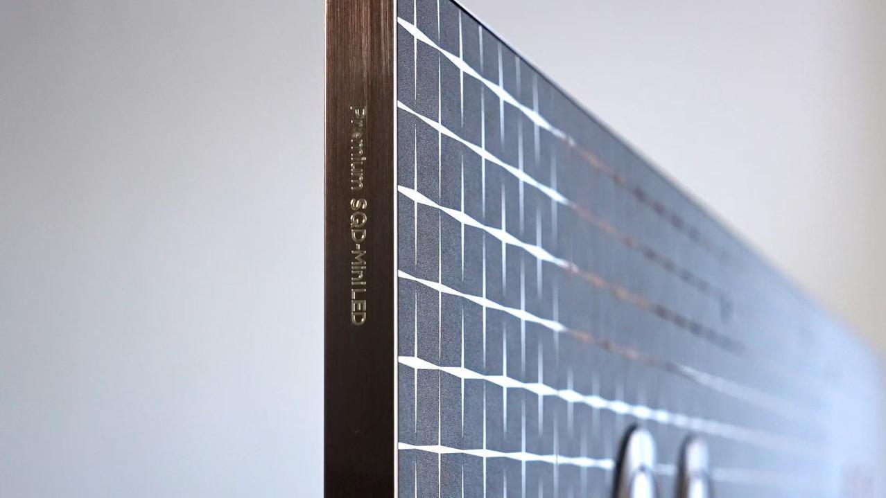 用了一段时间 TCL 的 X11L，越用越能感受到这块 SQD-MiniLED 