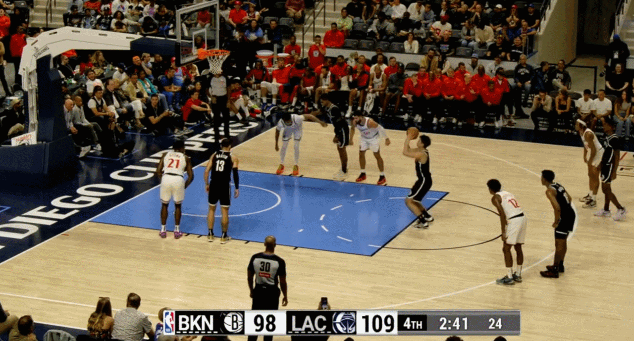 崔永熙NBA首秀，全场出战8分30秒，2投0中，2罚1中，得到了1分2篮板1失误