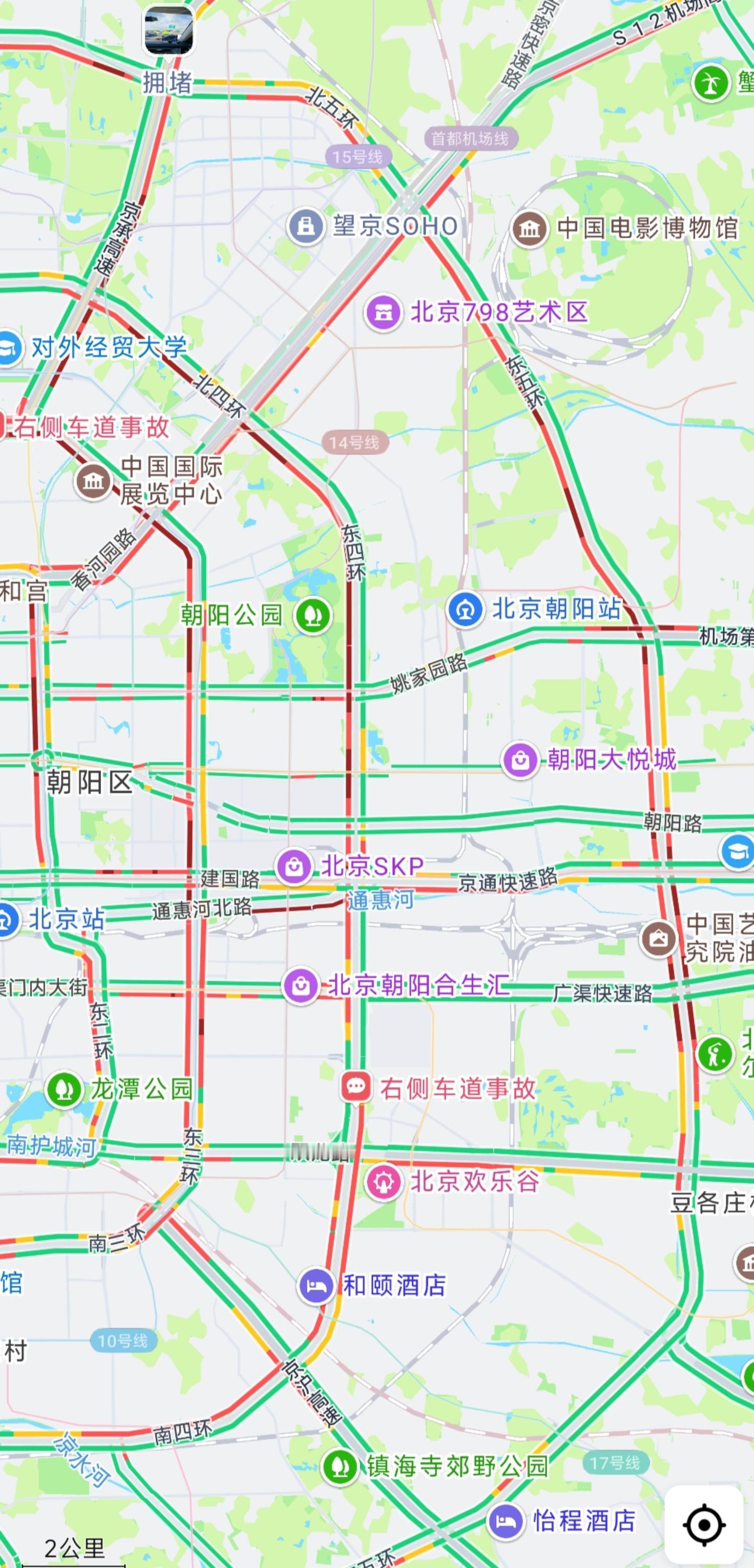 面对今晚极为拥堵的交通状况，最优的出行方式就是坐地铁[哈欠] ​​​