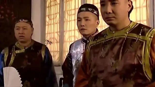 老八的儿子弘旺曾记载过这样一件事。在九月，皇太子、皇长子和皇十三子被圈禁。胤祥是