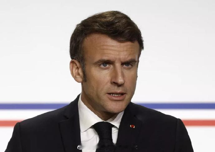 【法国总统称正在技术层面就与普京的接触筹备工作进行讨论】
据媒体报道，日前法国总