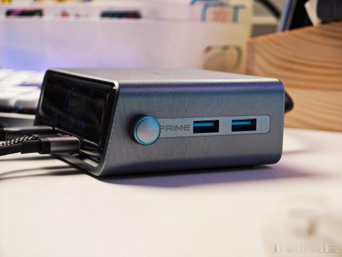 Anker Prime 250W 智能桌面充 Pro 上手作为常年被多设备充电线