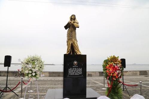 雕像这玩意儿，日本怕得比见了鬼还邪乎。

先说事儿。

日本这些年满世界撒泼，就