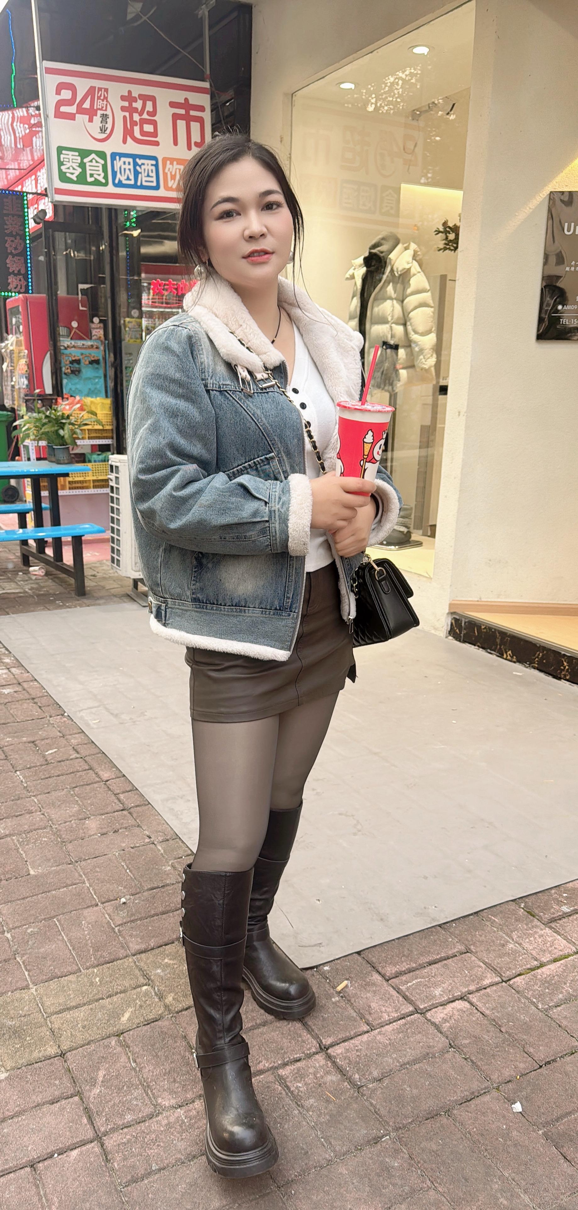 今日穿搭 自己拍照