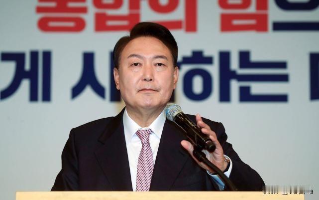 韩国传来新消息！
 
10月7日下午，韩国首尔高等法院就前总统尹锡悦涉嫌违反《政
