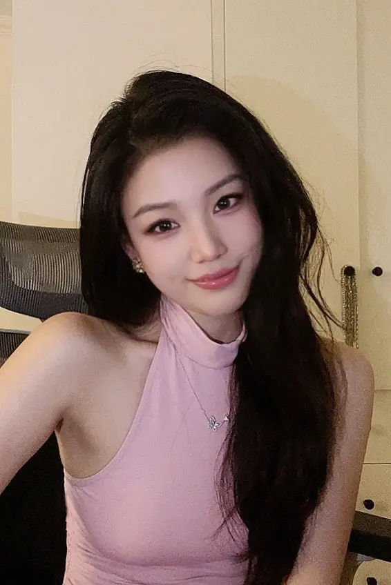 女孩子的照片就是多😎
