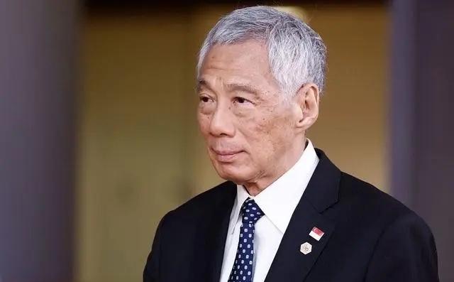 很多人以为，高市早苗的强硬是在配合美国围堵中国。错了！

真相是，她正在把日本变