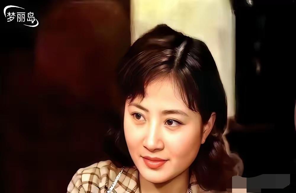 内娱最干净的女演员，珠圆玉润，他俩和她俩姐妹花让人怀念，还有门第演的也很出色，可