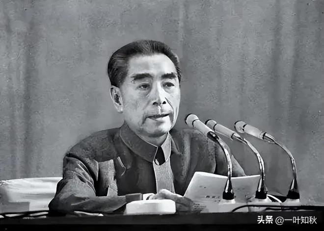 在周总理心中，夫人邓颖超永远是独一无二、最值得称颂的女性。
 
故事的起点，是1
