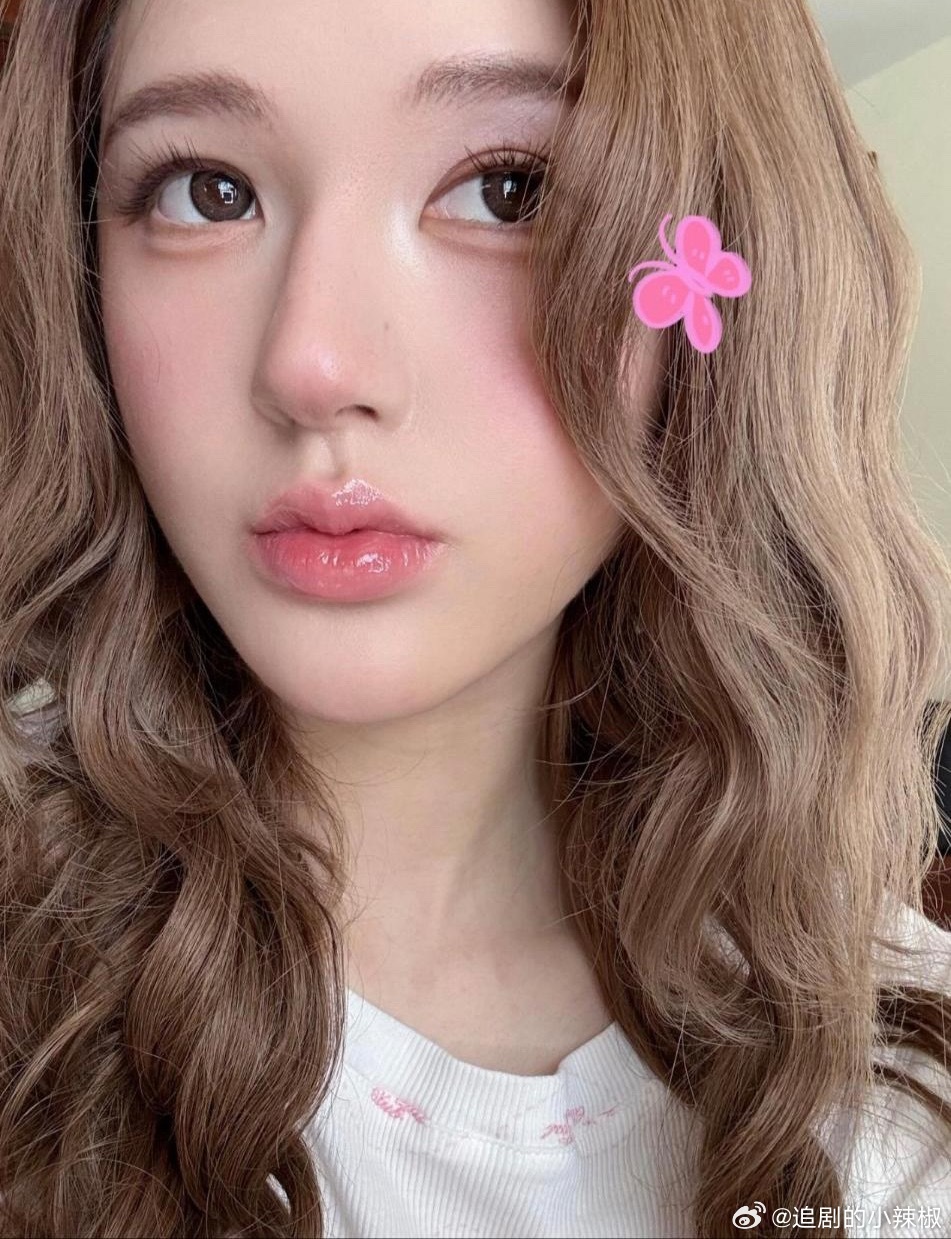 赵露思这不愧是是头像大户 