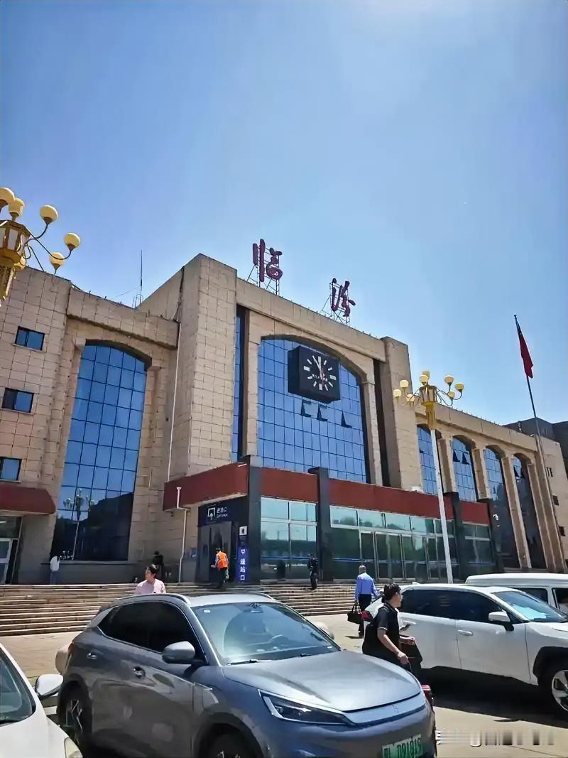 为什么说山西最宜居城市为何是临汾？
 
提到山西，很多人第一时间想到的是煤炭、古