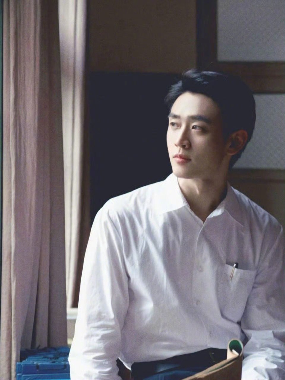 王天辰侯雯元 莞莞类卿 世界是一出巨大的莞莞类卿！最近刷到王天辰和侯雯元的对比，