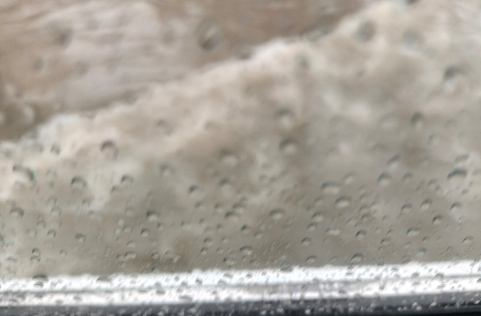 盘锦雨下成这样了。 