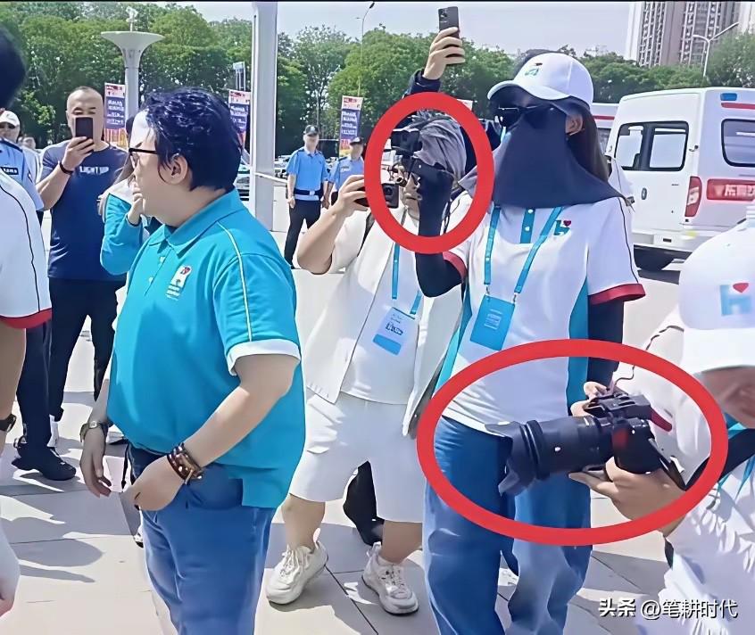 拿别人钱成立基金会，付出工资和运营费用，余钱一大半做投资，一小半做善事，这叫生意