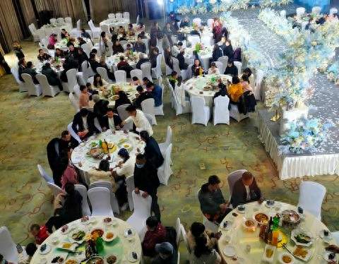 楼上百日宴楼下婚宴 贵州酒席事件 情感纠纷